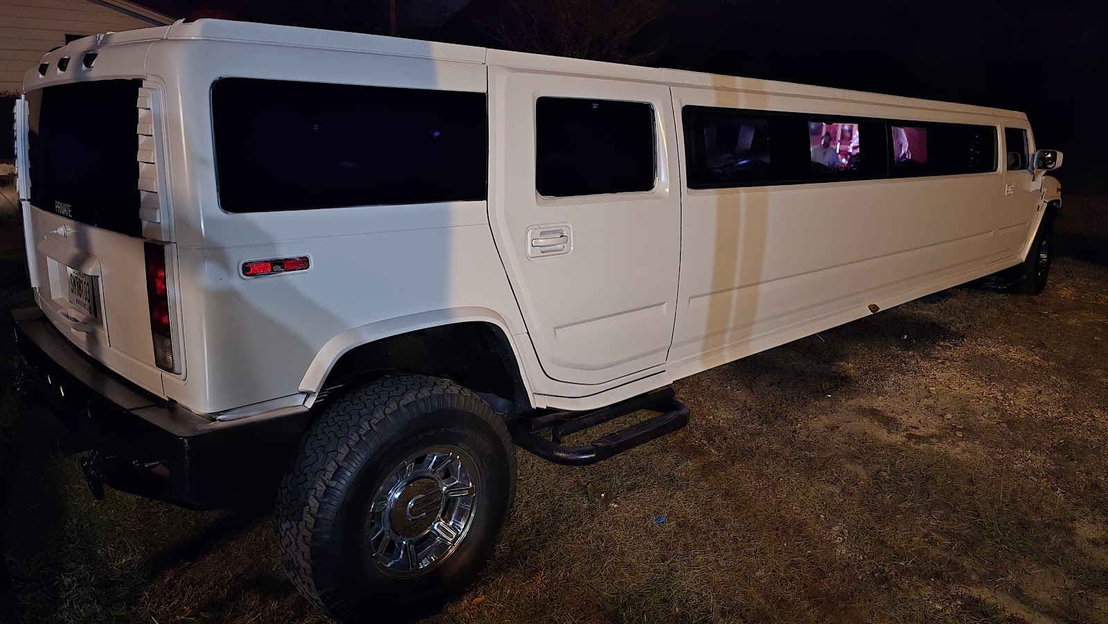 H2HUMMER2004LIMO